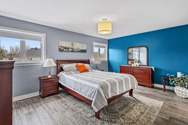 817 Feather Moss Way, House other with 4 bedrooms, 4 bathrooms and 4 parking in Gloucester ON | Image 19