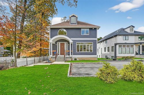 573 Union Rd, Spring Valley, NY, 10977-2115 | Card Image