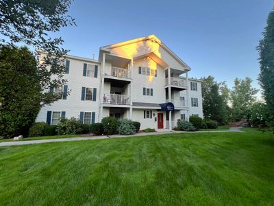 23 - 7 Crosswoods Path, Condo with 2 bedrooms, 1 bathrooms and null parking in Merrimack NH | Image 1