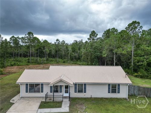 215 Scott Spencer St Ne, Ludowici, GA, 31316-6715 | Card Image