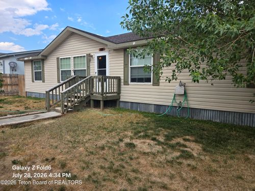 431 Cedar St, La Barge, WY, 83123-5048 | Card Image