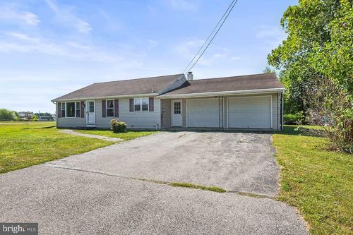 400 Fairview Dr, HANOVER, PA, 17331-9794 | Card Image