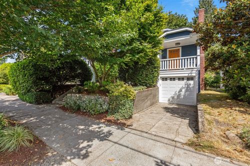 6218 26th Ave Ne, Seattle, WA, 98115-7110 | Card Image
