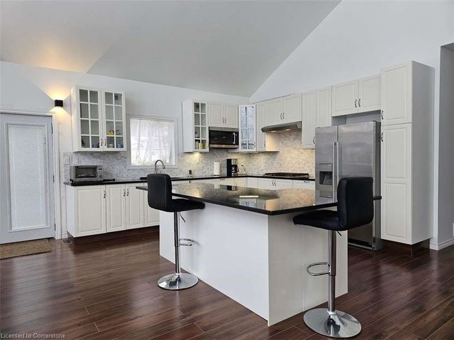 166A Talon Cres, House other with 3 bedrooms, 4 bathrooms and 6 parking in Rutherglen ON | Image 8