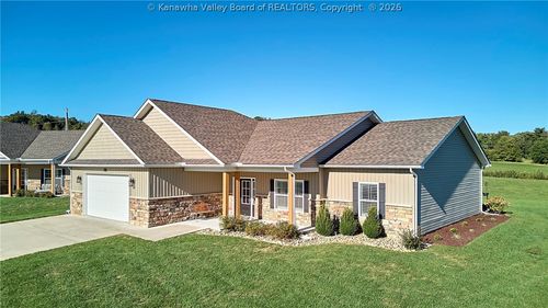 32 Loraine Way, Hurricane, WV, 25526 | Card Image