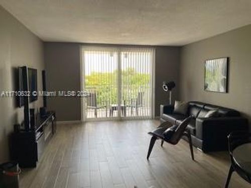 apt-424-6940 Nw 186th St, Hialeah, FL, 33015-3224 | Card Image