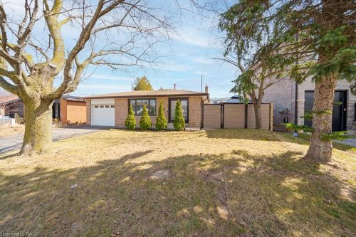 19 Glen Forest Dr, Hamilton, ON, L8K5V7 | Card Image