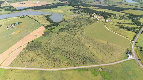 2121 County Road 420, Taylor, TX, 76574 | Card Image