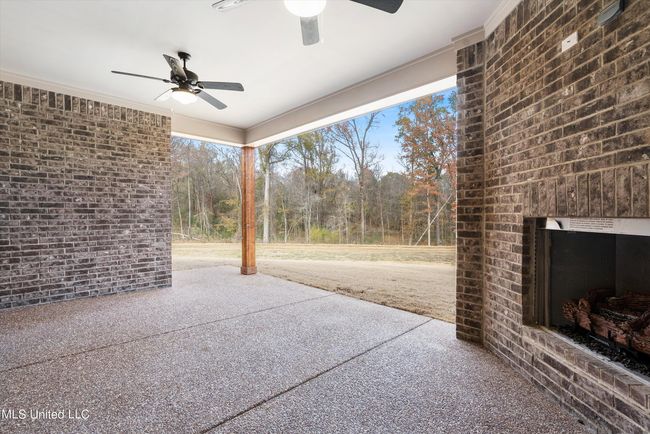 37-Rear Patio | Image 30
