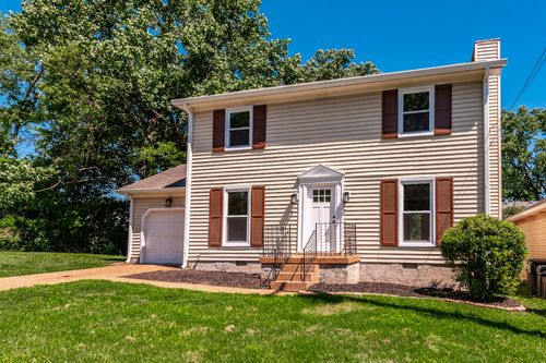 123 White Oak Way, Hendersonville, TN, 37075-3047 | Card Image