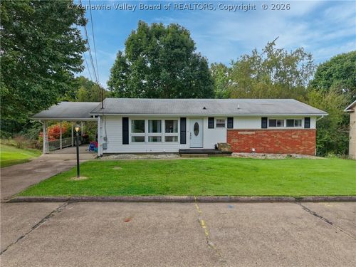 1718 Forest Hills Dr, Vienna, WV, 26105-3314 | Card Image