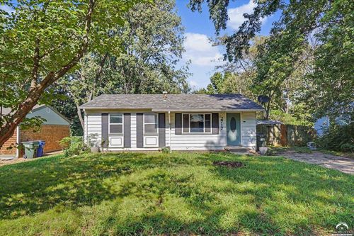 2717 Bonanza St, Lawrence, KS, 66046-5137 | Card Image