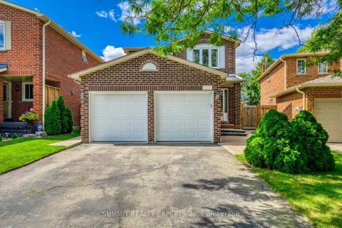 6111 Camgreen Cir, Mississauga, ON, L5N4N2 | Card Image