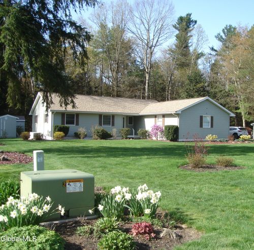 12 Muriel Ln, Schaghticoke, NY, 12154-9771 | Card Image
