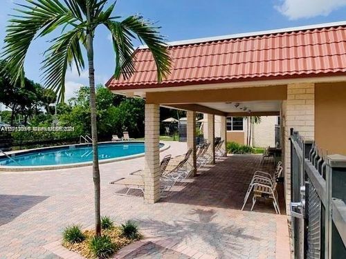apt-114b-124 Ne 19th Ct, Wilton Manors, FL, 33305-1067 | Card Image