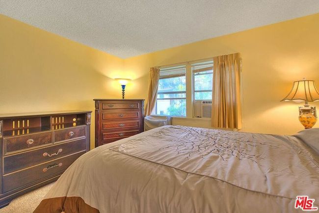 UNIT-4 - 5815 Bowcroft St, Condo with 1 bedrooms, 1 bathrooms and 1 parking in Los Angeles CA | Image 12