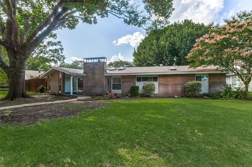 920 Blue Lake Cir, Richardson, TX, 75080-6954 | Card Image