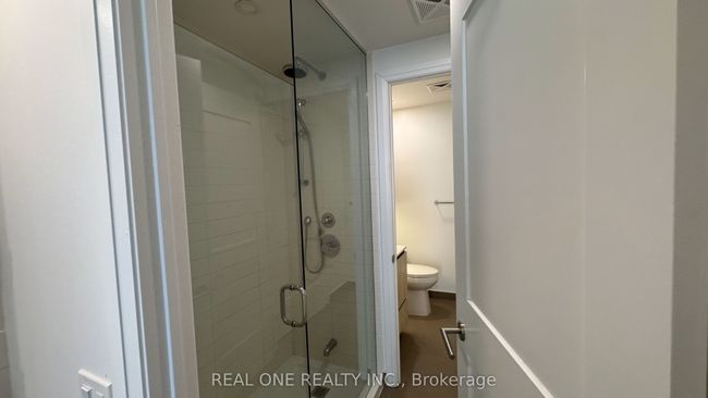 215 - 21 Park St E, Condo with 2 bedrooms, 2 bathrooms and null parking in Mississauga ON | Image 14