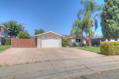 5621 Revelstok Drive, Sacramento, CA, 95842 | Card Image