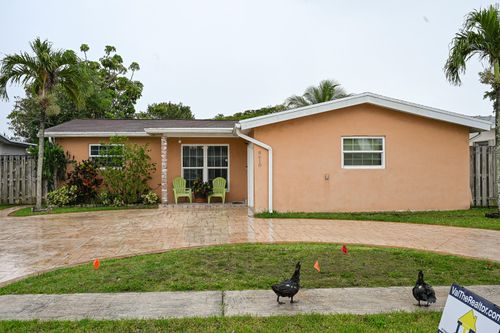 8610 Nw 27th Pl, SUNRISE, FL, 33322-2342 | Card Image