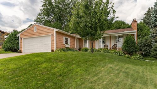 625 Folwell Ln Sw, Rochester, MN, 55902-0938 | Card Image