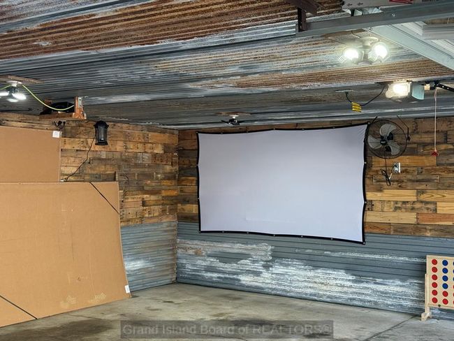 201 E Pine St, House other with 5 bedrooms, 2 bathrooms and 4 parking in Doniphan NE | Image 42