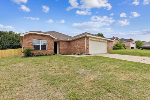 845 Beaver Creek Dr, Burleson, TX, 76028-7365 | Card Image