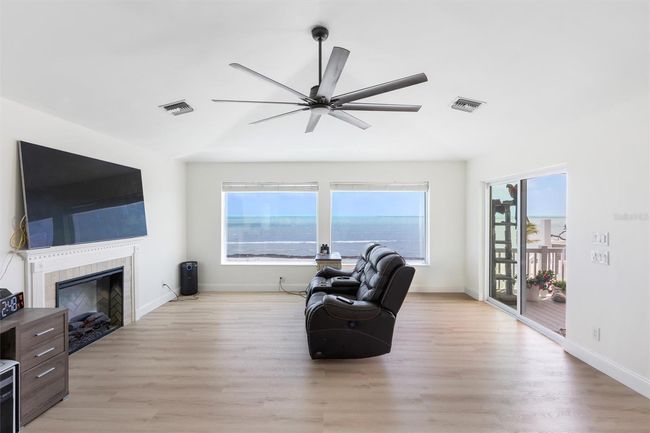 1659 Long Beach Dr, House other with 3 bedrooms, 2 bathrooms and null parking in Big Pine Key FL | Image 18