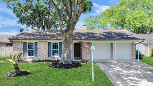 10602 Raydell Dr, Houston, TX, 77031-1808 | Card Image