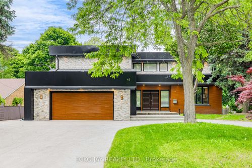45 Broadleaf Rd, Toronto, ON, M3B1C3 | Card Image
