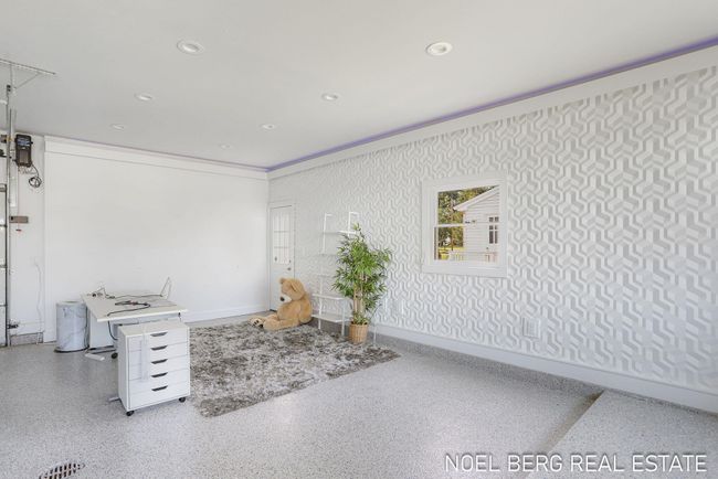 53-web-or-mls-16093-harbor-point-dr | Image 37