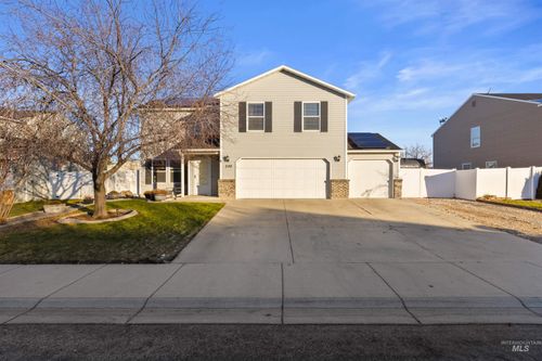 230 E Poplin St, Kuna, ID, 83634-1482 | Card Image