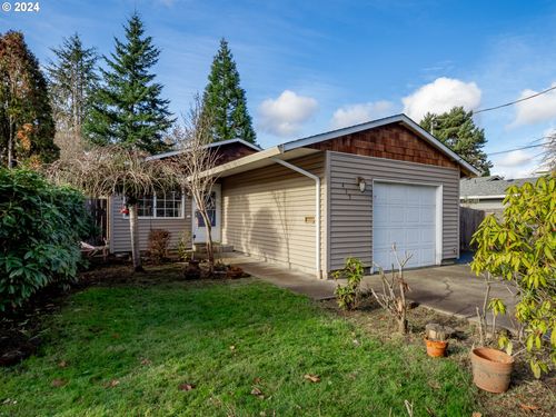 415 S Blaine St, Newberg, OR, 97132 | Card Image