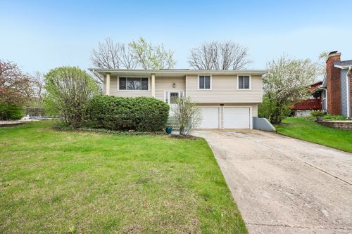 907 Jeffery Ct, Schaumburg, IL, 60193-1332 | Card Image