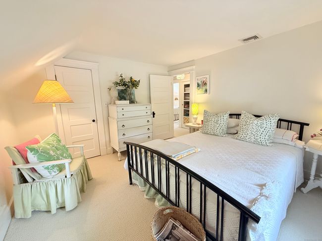 137 Main St, House other with 3 bedrooms, 2 bathrooms and 3 parking in Chester CT | Image 28