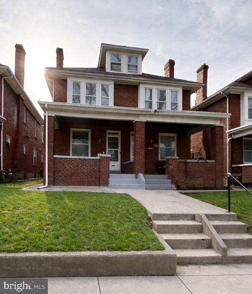 1204 N 16th St, HARRISBURG, PA, 17103-1221 | Card Image