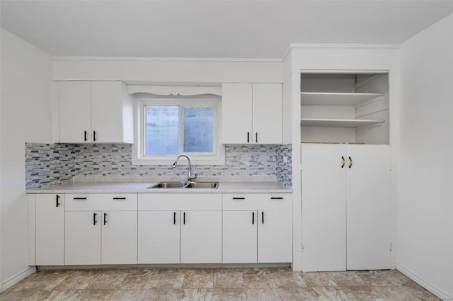8118 York Ave, House other with 2 bedrooms, 1 bathrooms and 2 parking in Crofton BC | Image 23