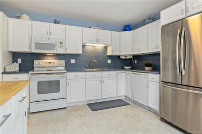 C - 828 Heritage Hills, Condo with 1 bedrooms, 2 bathrooms and null parking in Somers NY | Image 2