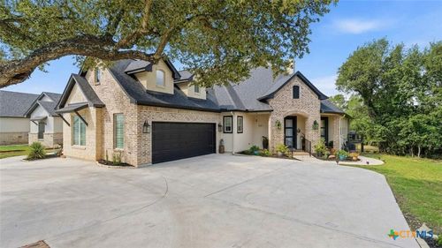 210 Jeff Vaughn, Blanco, TX, 78606-5809 | Card Image