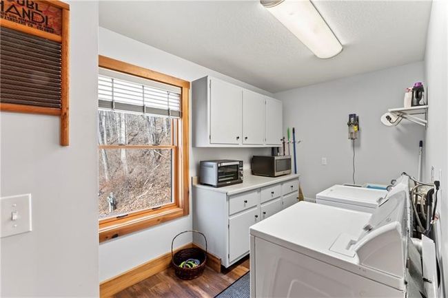 125 First St, House other with 3 bedrooms, 3 bathrooms and 2 parking in Confluence PA | Image 12