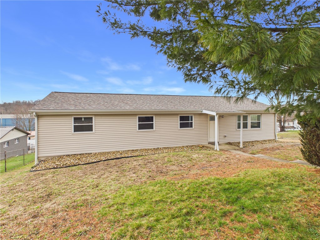Residential in Menallen Twp 2