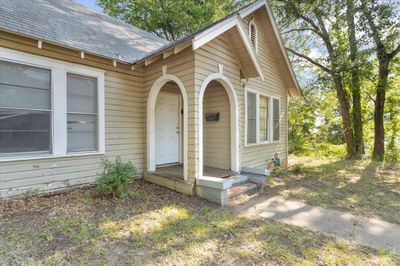 1358 Bonham Street, House other with 4 bedrooms, 2 bathrooms and null parking in Paris TX | Image 3