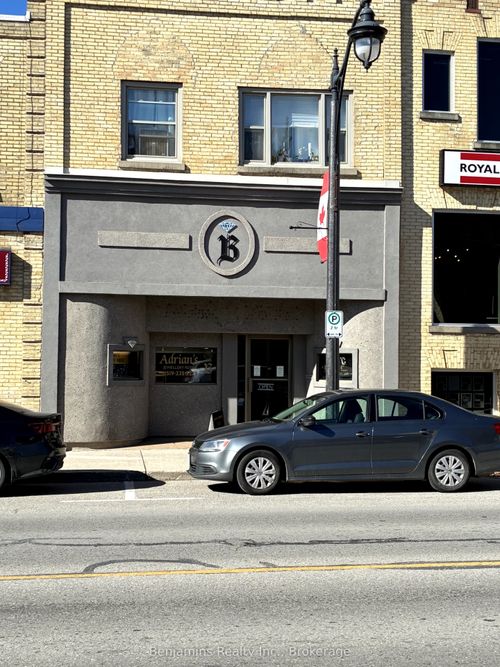 421 Maint Street S, South Huron, ON, N0M1S3 | Card Image