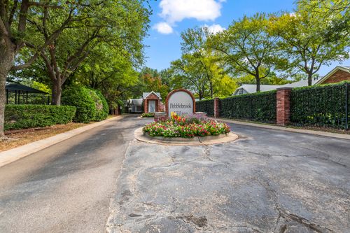 1023 Bridges Dr, Arlington, TX, 76012-2050 | Card Image