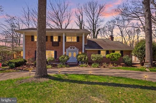 4041 Robinhood Dr, YORK, PA, 17408-9417 | Card Image