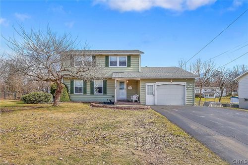 120 Brookview Ln, Liverpool, NY, 13088-5660 | Card Image