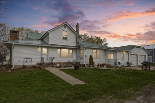 1317 68th St, Keystone, IA, 52249-9696 | Card Image