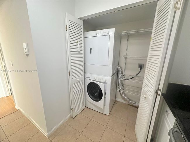 APT-302 - 2731 Ocean Club Blvd, Condo with 2 bedrooms, 2 bathrooms and null parking in Hollywood FL | Image 28