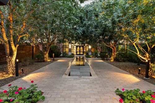 c2003-6166 N Scottsdale Rd, Paradise Valley, AZ, 85253-5413 | Card Image