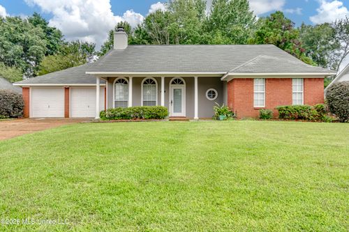 212 Hawthorne Dr, Madison, MS, 39110-9334 | Card Image